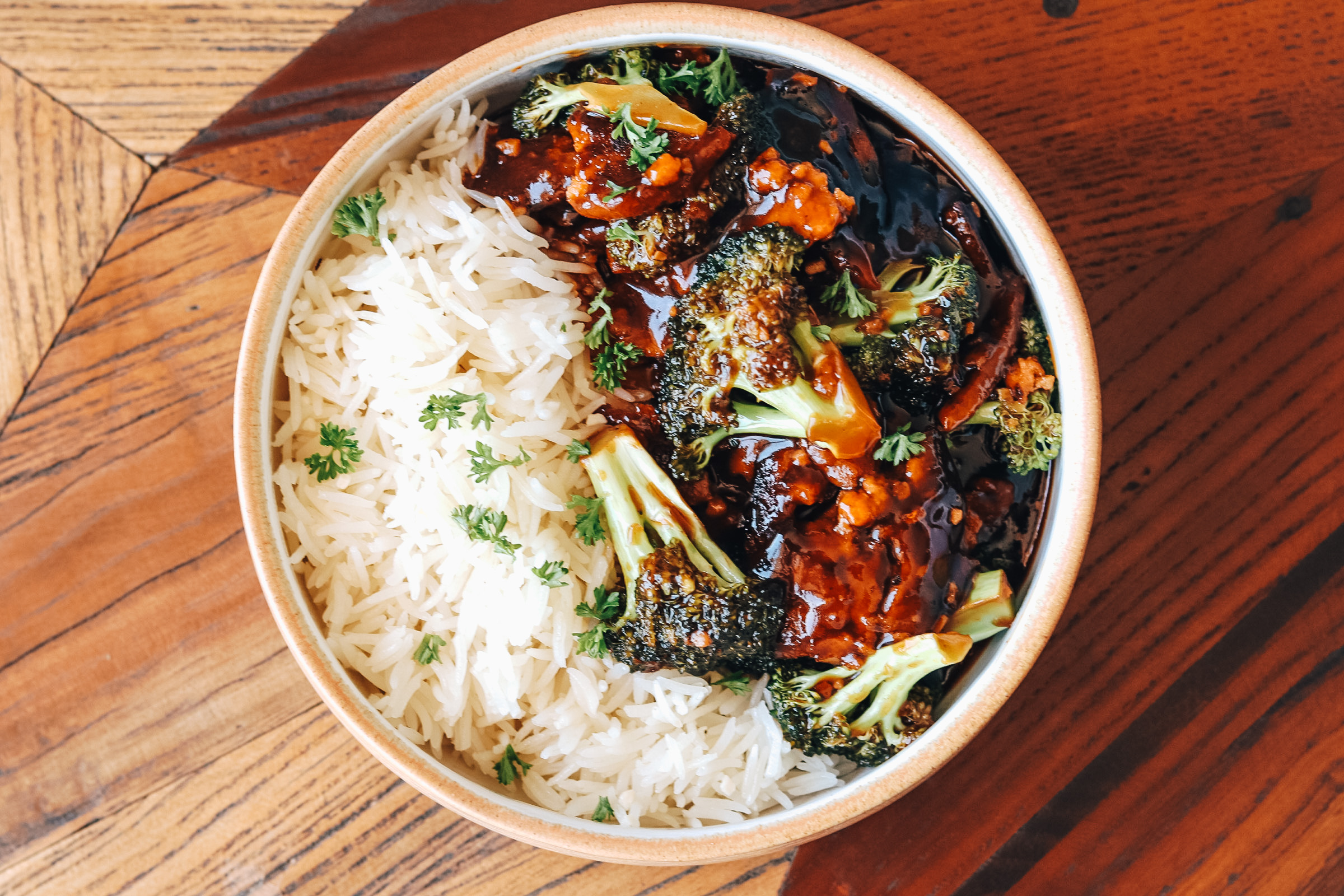 Lomito con Brocoli Vegano al Mejor Estilo Asiatico