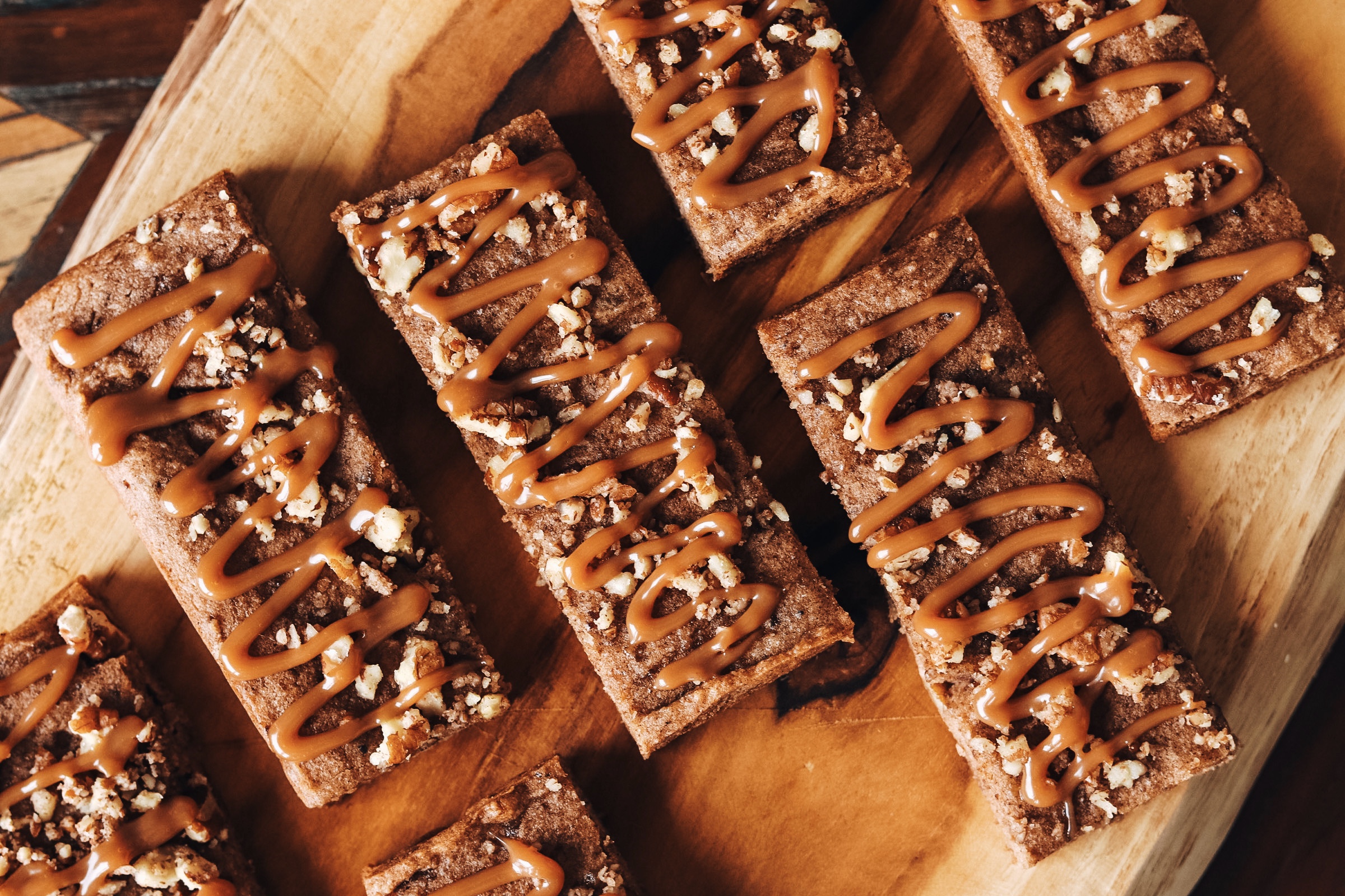 Blondies de Nueces Sin Azúcar