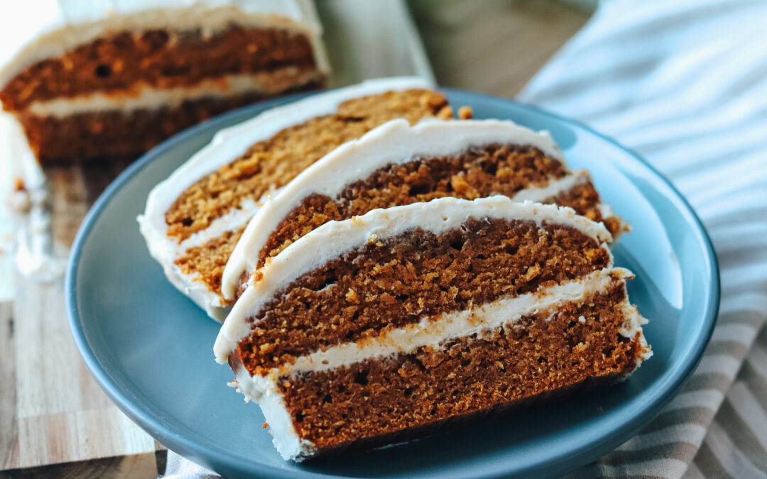 Torta de Dátiles y Calabaza con Miel de Maple